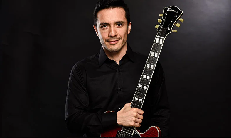 Alexander Bayona